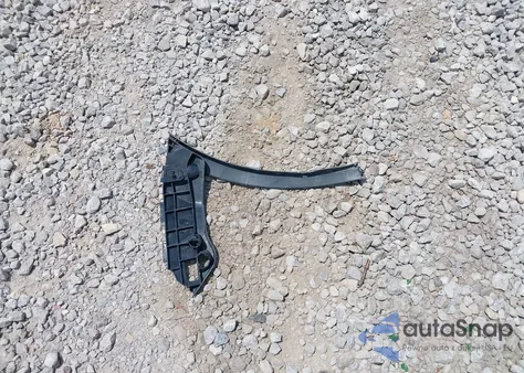 2014 Toyota Rav4 Xle z USA, uszkodzony, nr VIN JTMRFREV7EJ011366